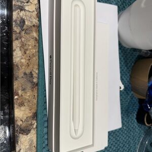 Apple Pencil Pro in Classic White